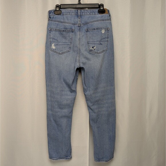American Eagle Strigid Mom Jeans Size 10 Baggy High Rise Distressed Denim - Picture 4 of 8